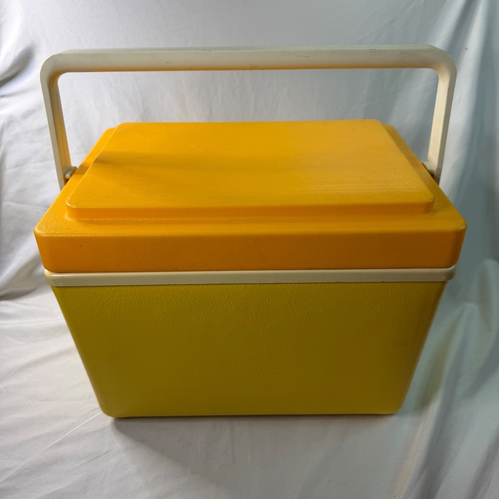 Vintage Thermos SunPacker Cooler Model 7718 Yellow Orange 11 Qt 10L Made in USA - Picture 4 of 13